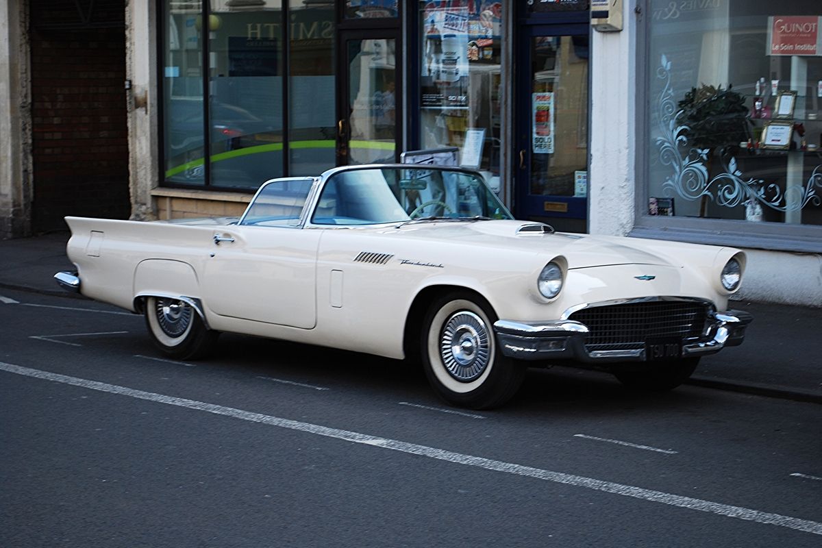 Guidelines for Buying a Classic 1955-1957 Ford Thunderbird